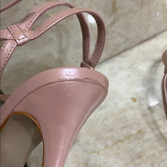 Shoe - Picture 4 of 8